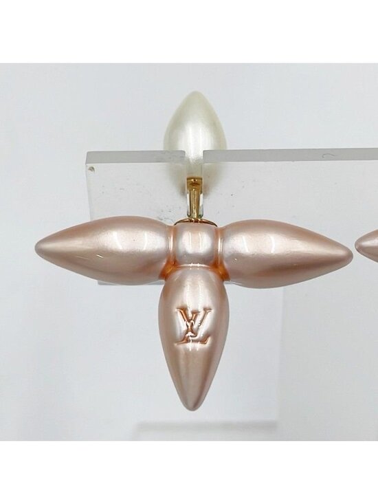 Vuitton earrings bookle dreille - Gem Louis Vuitton Earrings Book le Doreil Pink Gold Metal